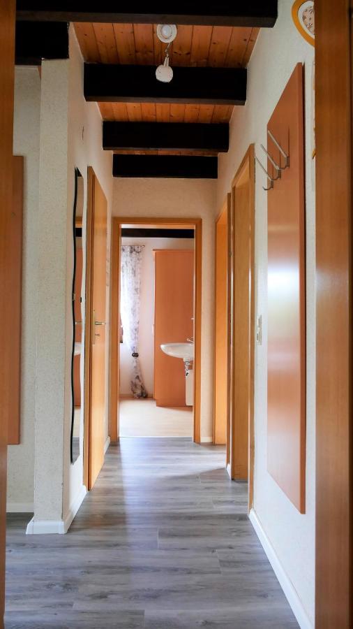 Helles Ferienhaus Im Landhausstil Fuer Bis Zu 10 Personen Frielendorf エクステリア 写真