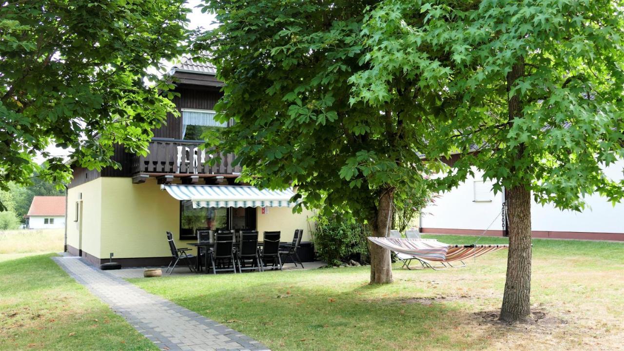 Helles Ferienhaus Im Landhausstil Fuer Bis Zu 10 Personen Frielendorf エクステリア 写真