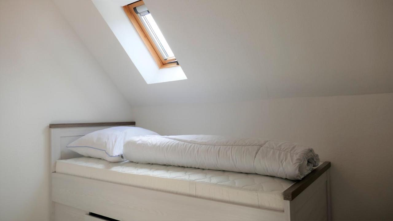 Helles Ferienhaus Im Landhausstil Fuer Bis Zu 10 Personen Frielendorf エクステリア 写真